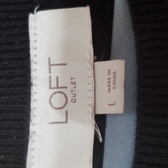 Black sweater - Picture 3 of 6